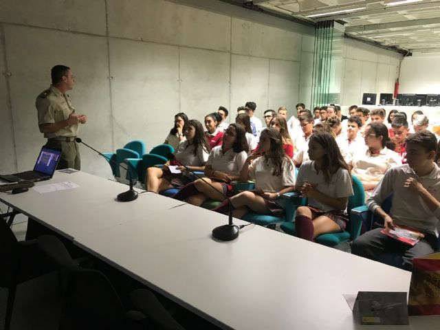 Exposición: Defensa Nacional. La adaptación permanente de las Fuerzas Armadas hasta el 19 de octubre en Torre Pacheco - 2, Foto 2