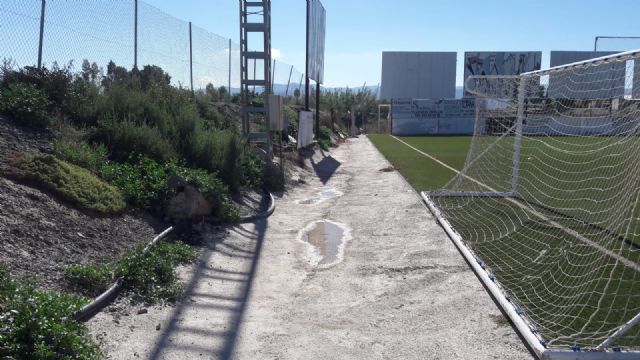 Diego José Mateos vuelve a exigir el arreglo de las instalaciones deportivas de Los Tollos en La Hoya - 3, Foto 3