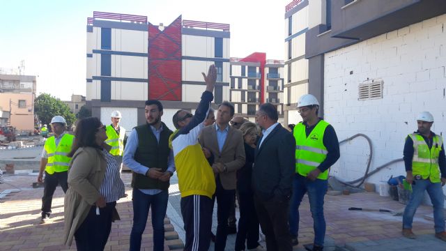 El avance en las obras de urbanización del barrio de San Fernando permitirá a los vecinos acceder a sus pisos en pocos días para iniciar su equipamiento - 3, Foto 3