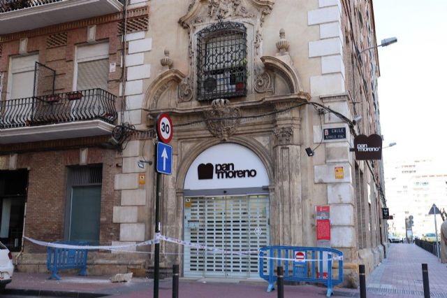 Huermur denuncia la caída de cascotes del edificio de los Nueve Pisos - 1, Foto 1