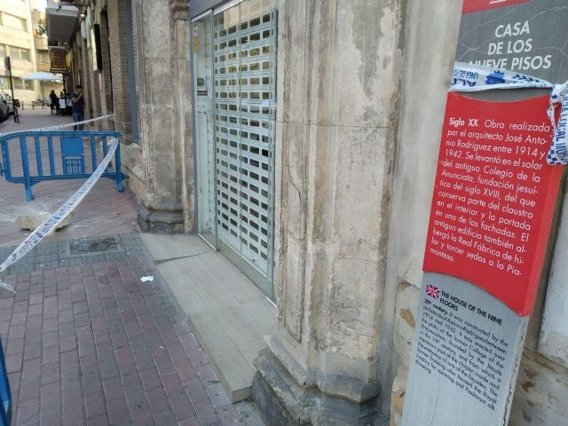 Huermur denuncia la caída de cascotes del edificio de los Nueve Pisos - 5, Foto 5