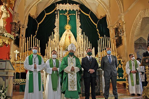 Bendición Apostólica de su Santidad a la Coronación de la Virgen de las Angustias de Alcalá del Río - 1, Foto 1
