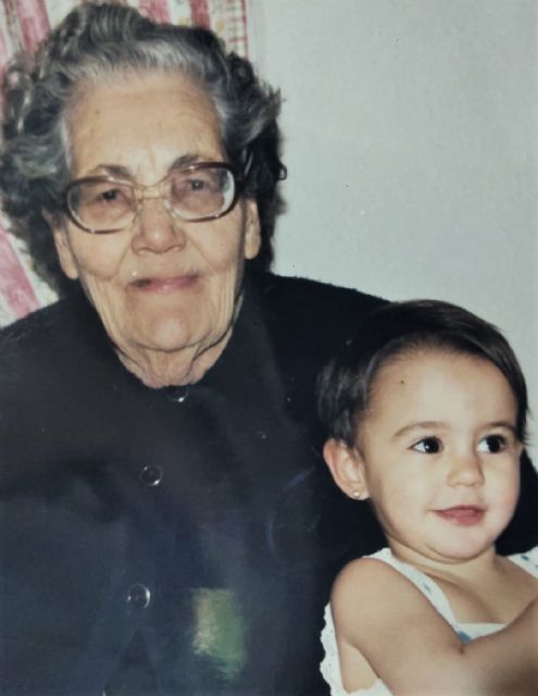 Eva y su abuela Soledad, Foto 2