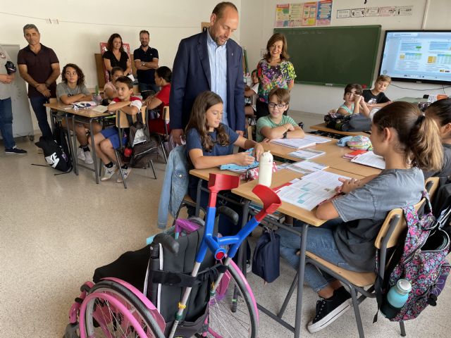 Educación pone como ejemplo de superación a Carmen Hernández, que obtuvo el cuarto puesto en el Mundial de Baloncesto femenino en silla de ruedas - 1, Foto 1