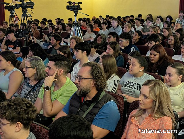 Totana conmemora el Día Mundial de la Salud Mental 2025 con llamadas a la inclusión y la colaboración interinstitucional, Foto 8