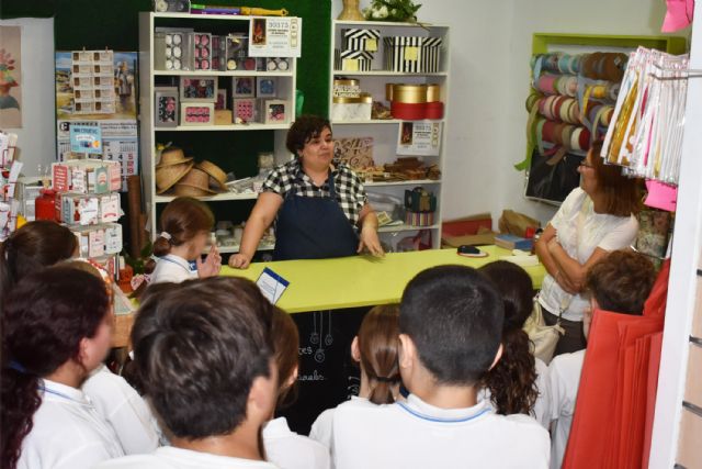 Una campaña regional pone en valor entre los escolares torreños el comercio de proximidad - 3, Foto 3