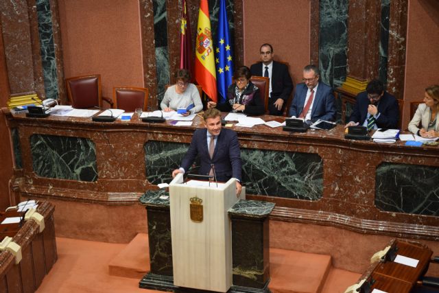 La Asamblea Regional insta al Gobierno de España a implantar el huso horario GMT para facilitar la conciliación y fomentar el turismo - 1, Foto 1