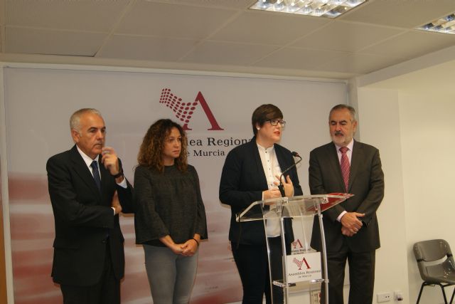 El PSOE exige medidas efectivas para la prevención de ludopatías entre los jóvenes por el juego de azar on line - 1, Foto 1