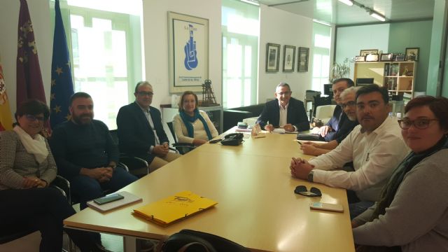 El alcalde recibe a la nueva junta directiva de la asociación de empresarios de La Unión - 1, Foto 1