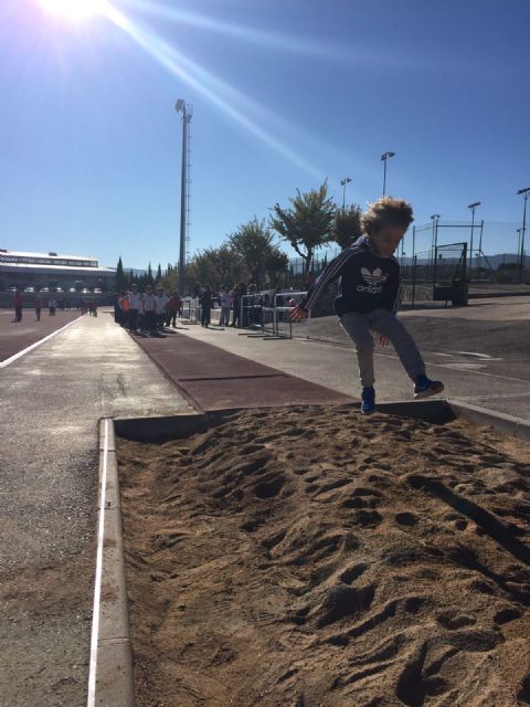 Los escolares de 3° y 4° de Primaria de Cehegín participan en las jornadas de atletismo - 1, Foto 1
