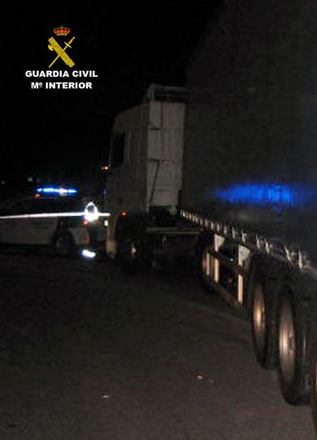 La Guardia Civil intercepta a un camionero en Jumilla que conducía bajo los efectos de drogas - 1, Foto 1