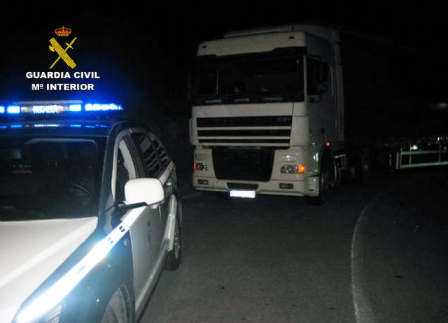 La Guardia Civil intercepta a un camionero en Jumilla que conducía bajo los efectos de drogas - 4, Foto 4