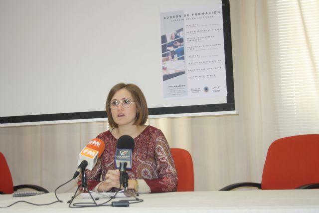 La Concejalía de Juventud ofrece un programa de formación con cursos novedosos para facilitar que los jóvenes puedan acceder al mercado laboral - 1, Foto 1