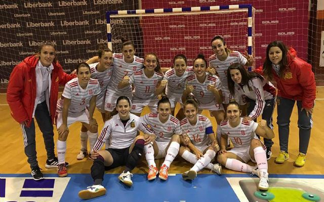 La torreña Cristina Pérez debuta con buen pie con la selección española de fútbol sala - 2, Foto 2