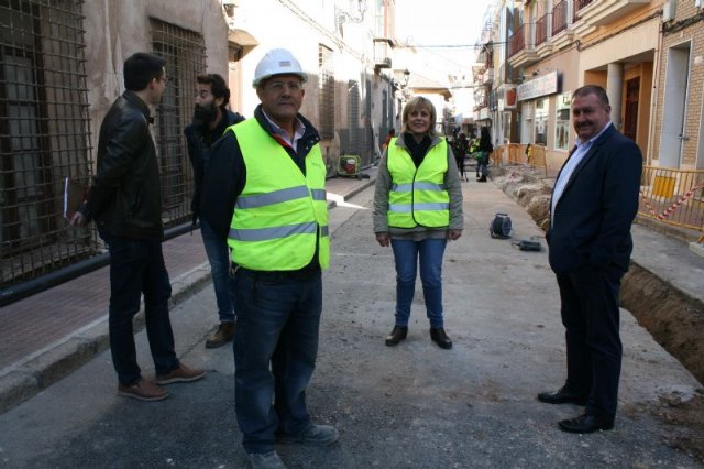 Las obras de saneamiento y pavimentación de la calle Cánovas del Castillo se prolongarán hasta finales de este año, Foto 2