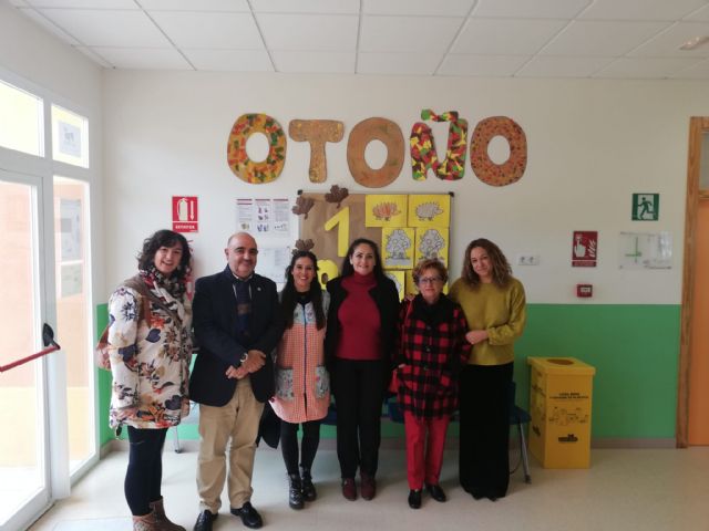 La concejala de Educación, Antonia Pérez, visita el Punto de Atención a la Infancia de La Paca (PAI) durante su jornada de puertas abiertas - 1, Foto 1