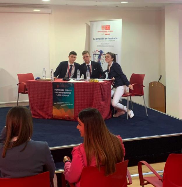 Virgen del Pasico debate sobre los efectos del Brexit y queda finalista en el I Torneo de Debate IES Lope de Vega - 2, Foto 2