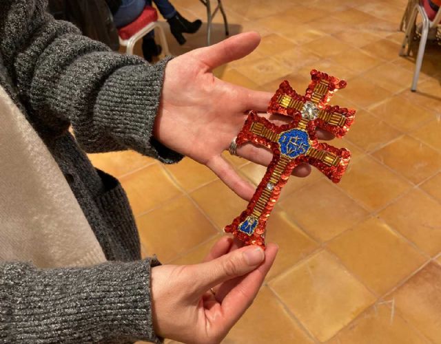 Forman en el arte del bordado a usuarias del Centro de Atención a Víctimas de Violencia de Género - 2, Foto 2