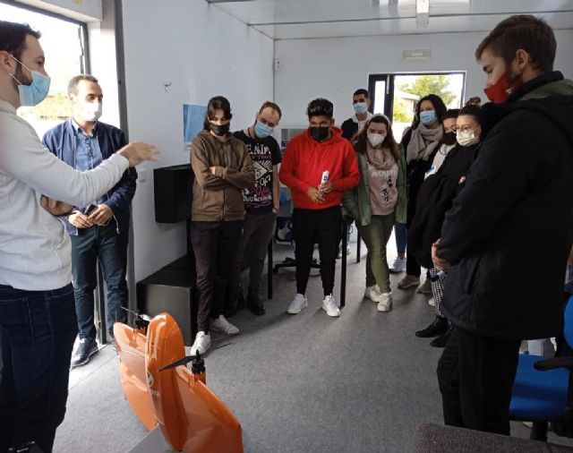 Alumnos del Instituto Alfonso Escámez visitan el Vivero de Empresas - 1, Foto 1