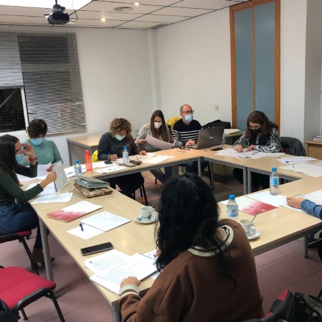 15 proyectos se reparten los 10.000 euros de subvenciones municipales a proyectos educativos 2021-2022, Foto 2