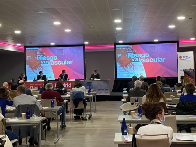 Médicos internistas analizan nuevas vías de control del colesterol LDL con el foco puesto en los pacientes de alto o muy alto riesgo vascular - 1, Foto 1