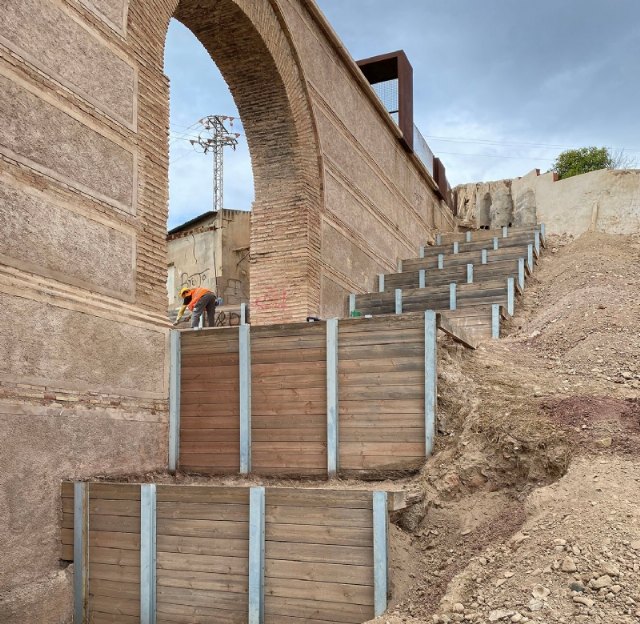 Comienzan las obras de restauración del Arco de las Ollerías, Fuente de San Pedro y su entorno,que tienen una duración de cuatro semanas
