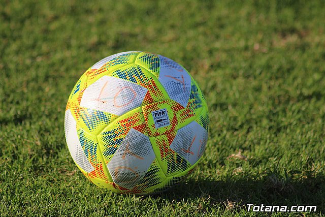 ¿Cuántas personas juegan al fútbol en la Región de Murcia? - 1, Foto 1