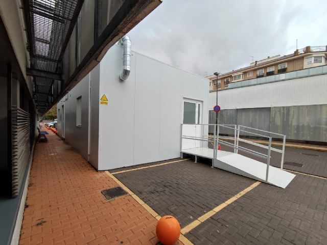 El PSOE denuncia la caseta en la que se pasa la consulta de Cardiología del Hospital Virgen del Castillo, situada a 50 metros de Urgencias - 1, Foto 1