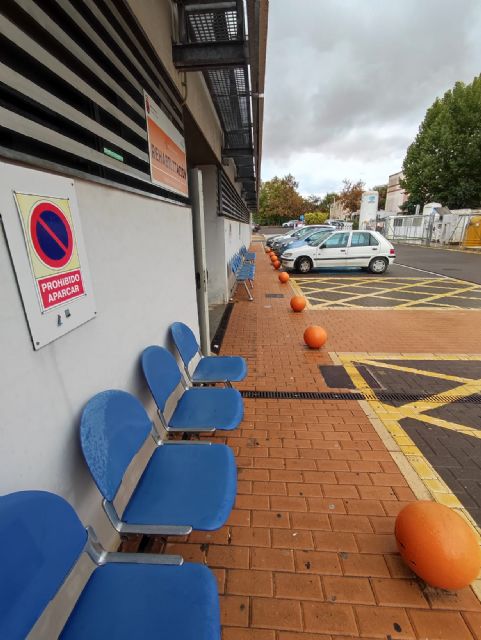 El PSOE denuncia la caseta en la que se pasa la consulta de Cardiología del Hospital Virgen del Castillo, situada a 50 metros de Urgencias - 3, Foto 3