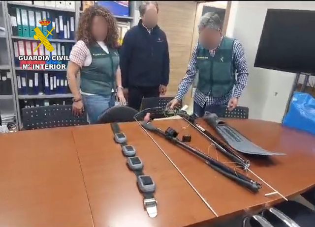 La Guardia Civil detiene a tres pescadores furtivos en la reserva de Cabo Tiñoso - 5, Foto 5