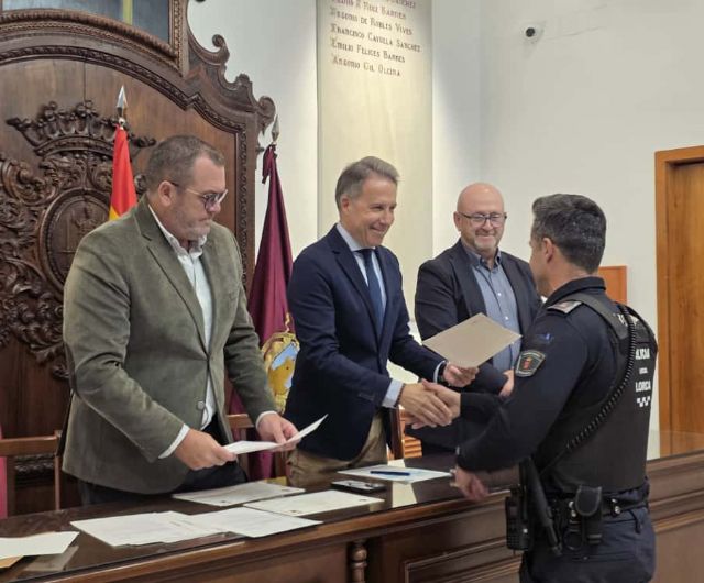 El Ayuntamiento de Lorca reconoce a 12 agentes de la Policía Local por su destacada labor y profesionalidad durante la Operación CREPÚSCULO25 - 5, Foto 5