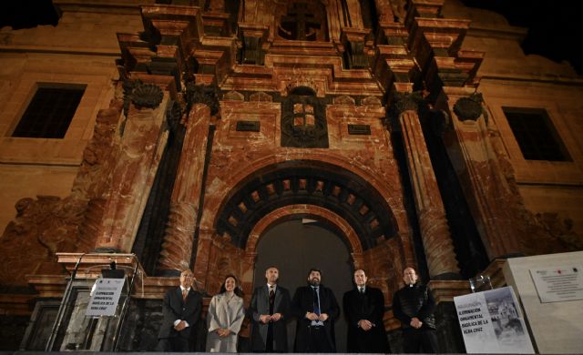Nueva iluminación ornamental de la Basílica de la Vera Cruz - 1, Foto 1