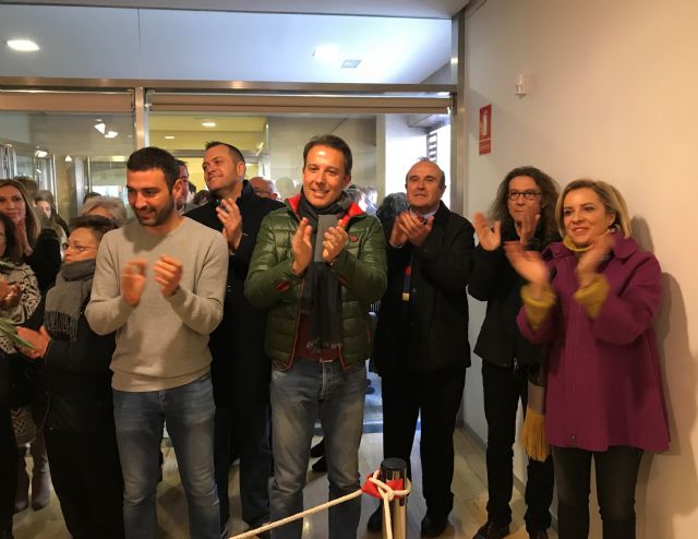 Martínez-Cachá inaugura el belén de 80 metros cuadrados realizado por los alumnos del colegio Virgen de las Huertas de Lorca - 2, Foto 2