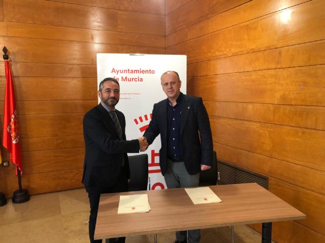 El Ayuntamiento y Cepaim firman un convenio para facilitar la convivencia entre vecinos y el cuidado de las viviendas municipales - 2, Foto 2