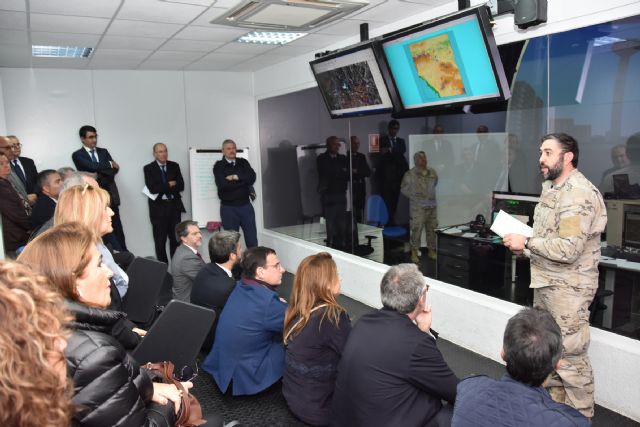 La Base Aérea de Alcantarilla recibe la visita de la Asamblea Regional de Murcia - 5, Foto 5