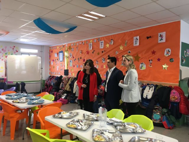 El Ayuntamiento invierte más de 24.000 euros en la compra y puesta en marcha de la cocina del CEIP El Recuerdo - 3, Foto 3