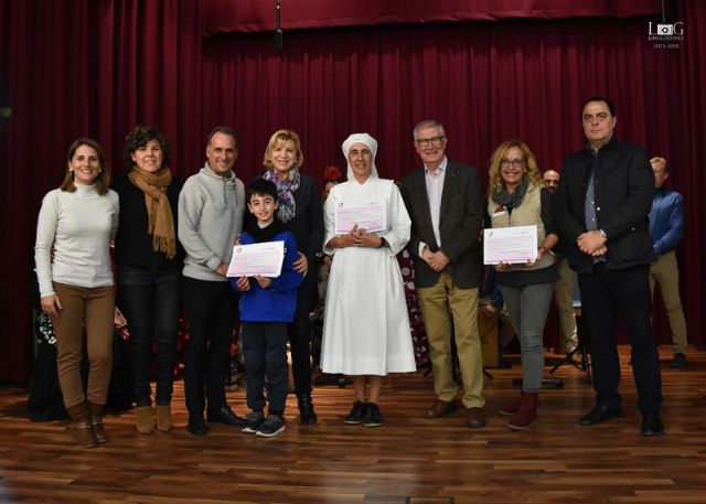 Cartagena por la Caridad y la Junta Local de la AECC ponen calor navideño en el asilo de ancianos Luis Godinez Roa - 1, Foto 1