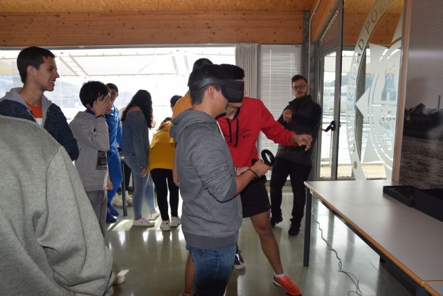 Estudiantes de Telecomunicación de la UPCT forman en nuevas tecnologías a alumnos de instituto - 2, Foto 2