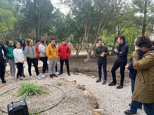 Blanca pone en marcha el primer itinerario urbano saludable para fomentar la práctica de la actividad física entre los vecinos - 1, Foto 1
