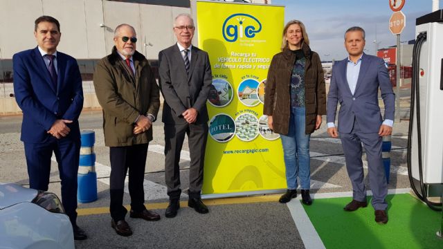 La gasolinera FroetGas de San Ginés ofrece un punto de recarga rápida para coches eléctricos - 1, Foto 1