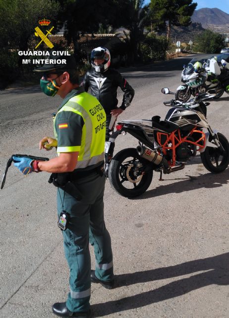 La Guardia Civil investiga a un motorista que superaba en 95 km/h. la velocidad máxima permitida - 2, Foto 2