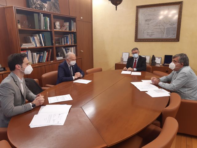 El presidente de la Confederación Hidrográfica del Segura ha mantenido un reunión de trabajo con el Alcalde de Las Torres de Cotillas - 1, Foto 1