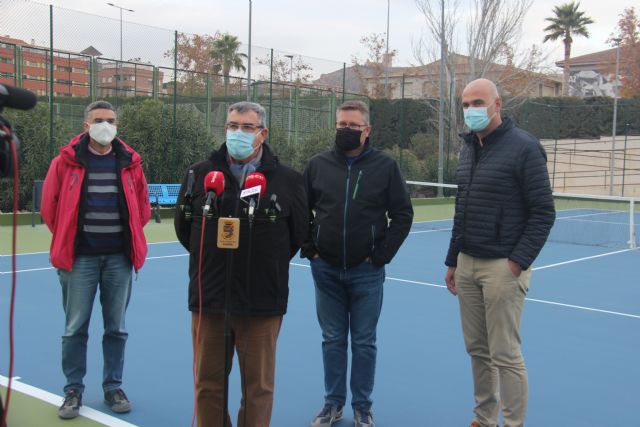 Finalizan las obras de reconstrucción de las pistas de tenis del Polideportivo La Hoya - 1, Foto 1