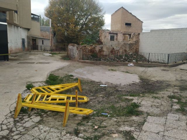 NOTA Denuncia en SEPRONA y CARM por peces muertos en acequia Alquibla - 4, Foto 4