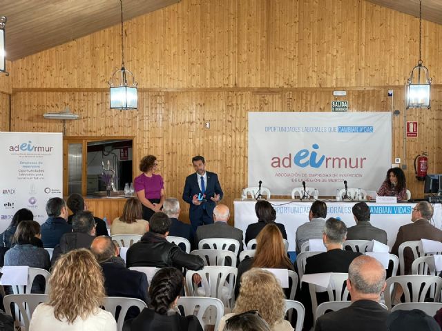 El Ayuntamiento de Murcia recibe una distinción de Adeirmur por su apuesta por la promoción de los contratos de inserción social - 2, Foto 2