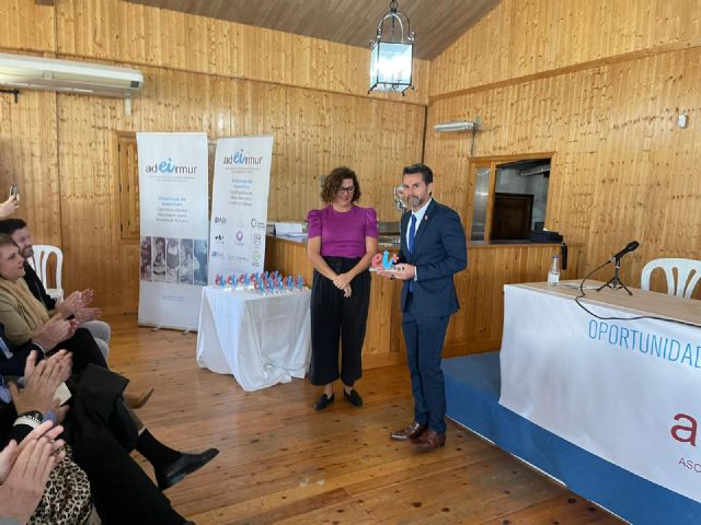 El Ayuntamiento de Murcia recibe una distinción de Adeirmur por su apuesta por la promoción de los contratos de inserción social - 3, Foto 3
