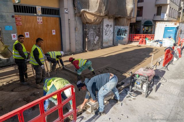 Infraestructuras sustituye el pavimento en la plaza Serreta a petición de los vecinos - 1, Foto 1