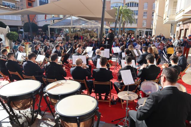 La Unión Musical de San Pedro del Pinatar ofrece un amplio repertorio en su tradicional concierto de Navidad - 3, Foto 3