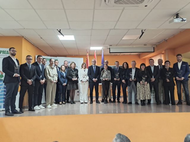 42 IES de la Región se convierten espacio Prear para que trabajadores con experiencia pero sin titulación puedan acreditar su competencia - 3, Foto 3