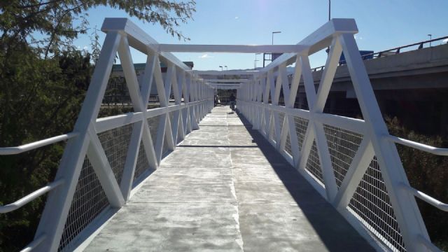 Fomento reforma la pasarela de Barriomar - 1, Foto 1